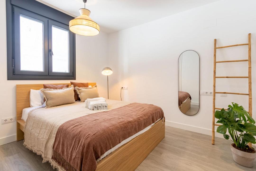 Minty Stay - San Julian Terrace Севилья Экстерьер фото